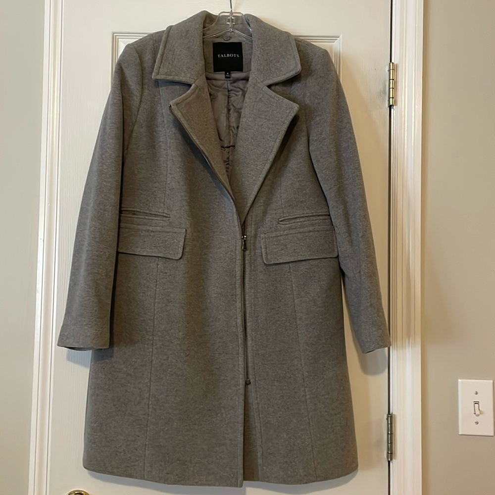 Wool Blend, Thinsulate lined women’s 3/4 length Talbots coat, Gray